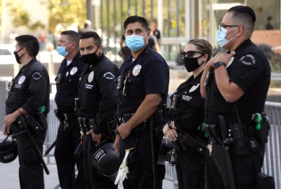 Facebook i kërkon policisë së Los Angeles të ndalojë spiunimin e personave të dyshuar me adresa të rreme